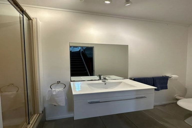 Photo of property in 21 Cochrane Avenue, Arkles Bay, Whangaparaoa, 0932