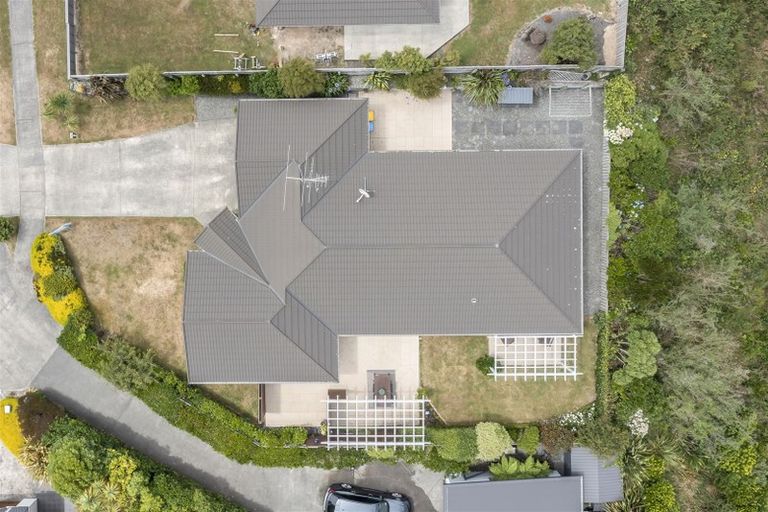 Photo of property in 27 Milford Street, Aotea, Porirua, 5024