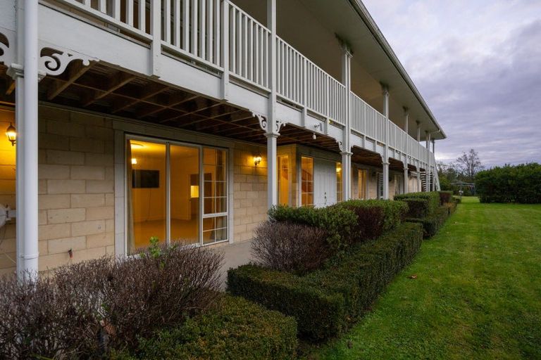 Photo of property in 114 Polson Hill Drive, Aokautere, Palmerston North, 4471