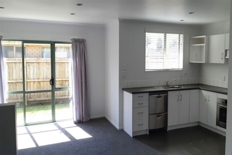 Photo of property in 44 Kayes Road, Pukekohe, 2120