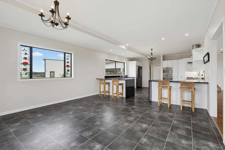 Photo of property in 265 Wilson Road, South Head, Helensville, 0874