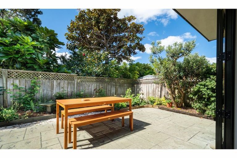 Photo of property in 3 Waru Nui Court, Orewa, 0931