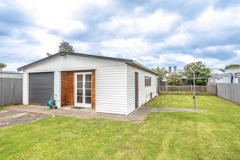Photo of property in 17 Spier Street, Aramoho, Whanganui, 4500