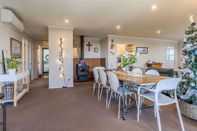 Photo of property in 27 Rhoboro Road, Twizel, 7901