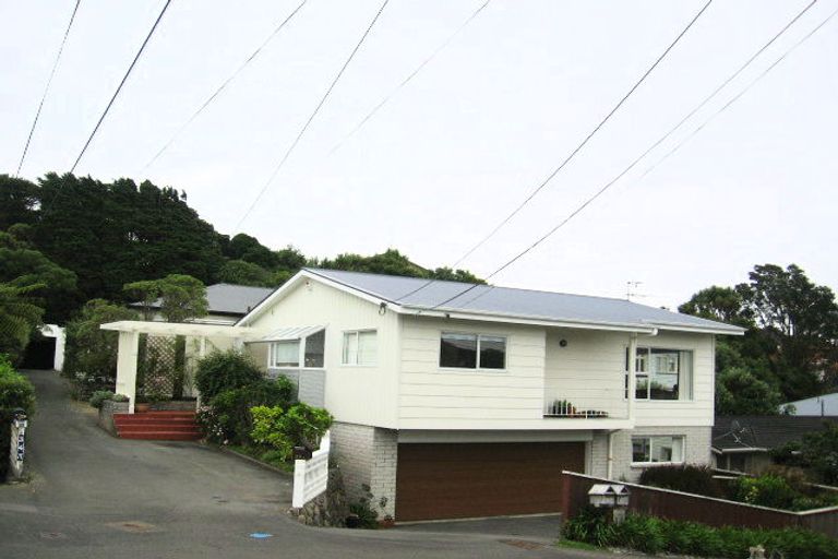 Photo of property in 32a Izard Road, Khandallah, Wellington, 6035