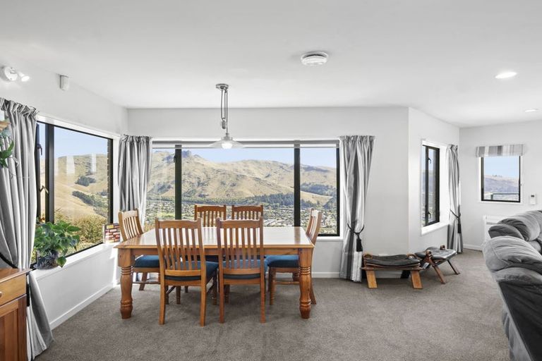 Photo of property in 18 Rockview Place, Mount Pleasant, Christchurch, 8081