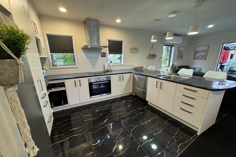 Photo of property in 216 Thelma Road, Mangawhai Heads, Mangawhai, 0505