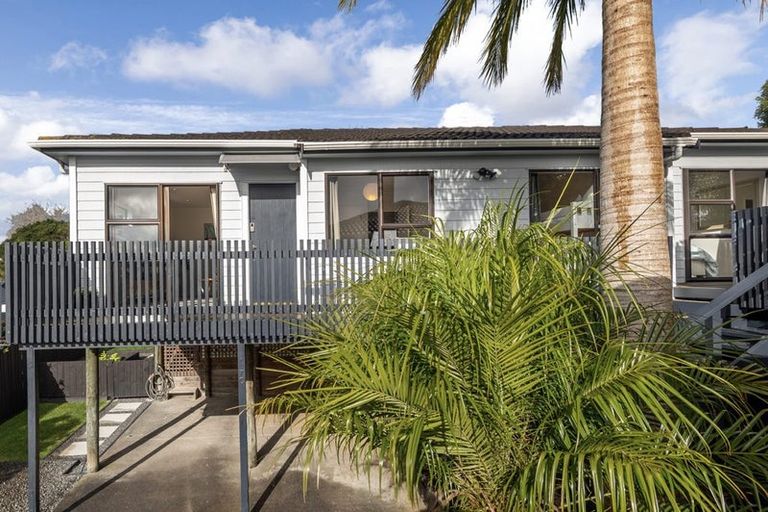 Photo of property in 3/7 Lynngate Place, Hillcrest, Auckland, 0627