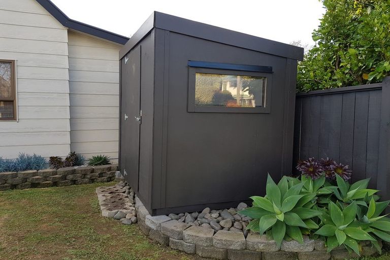 Photo of property in 11 Marendellas Drive, Bucklands Beach, Auckland, 2014