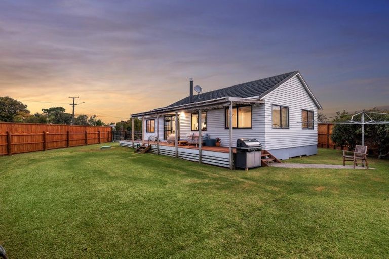 Photo of property in 10 Great North Road, Riverhead, 0820