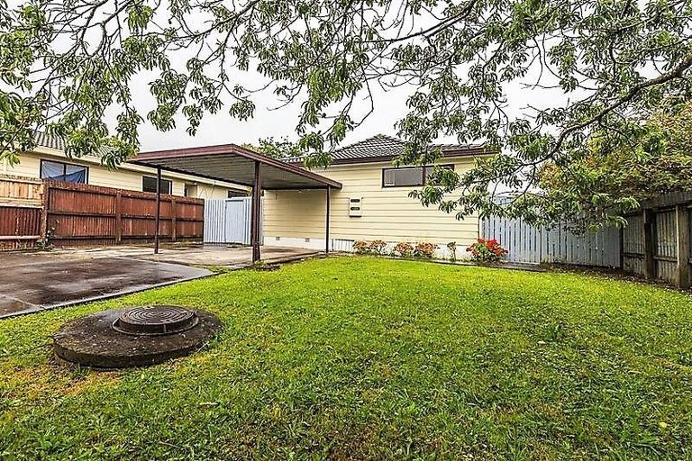 Photo of property in 2/190 Te Irirangi Drive, Flat Bush, Auckland, 2019