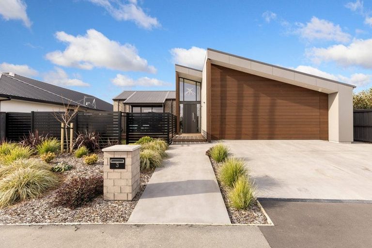 Photo of property in 3 Picadilly Avenue, Casebrook, Christchurch, 8051