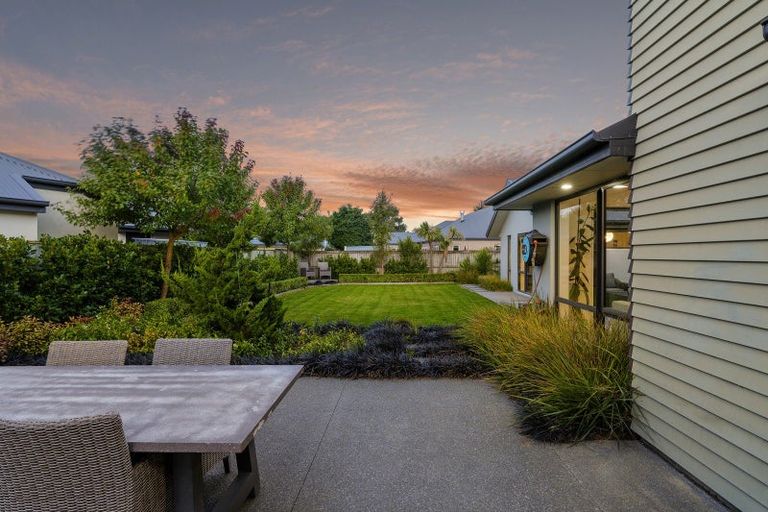 Photo of property in 8 Sentinel Place, Halswell, Christchurch, 8025