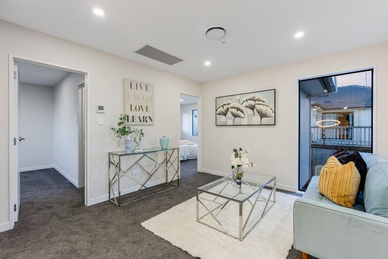 Photo of property in 184a Waimumu Road, Massey, Auckland, 0614