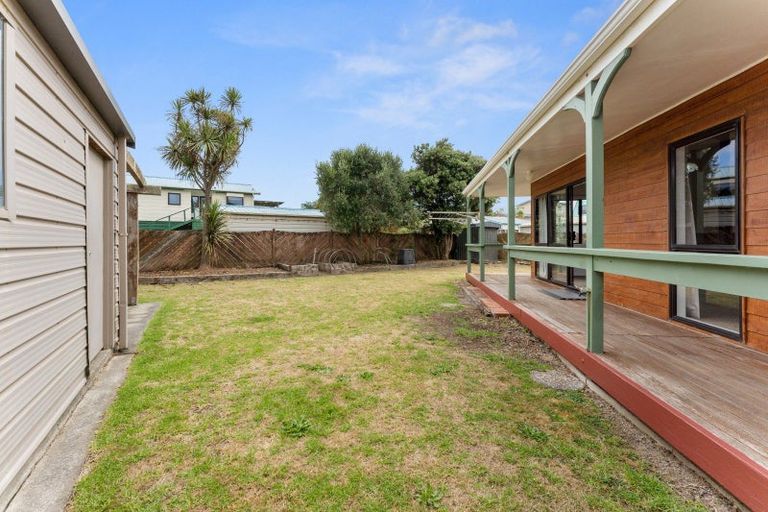 Photo of property in 31 Scott Avenue, Otaki Beach, Otaki, 5512