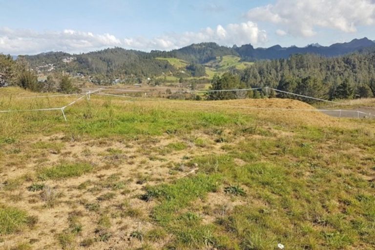 Photo of property in 28 Azimuth Road, Tairua, 3508