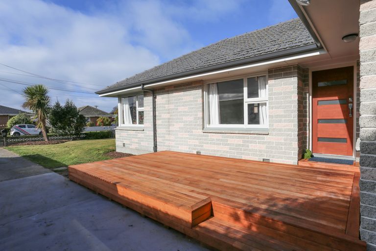 Photo of property in 4 Cromer Place, New Brighton, Christchurch, 8062