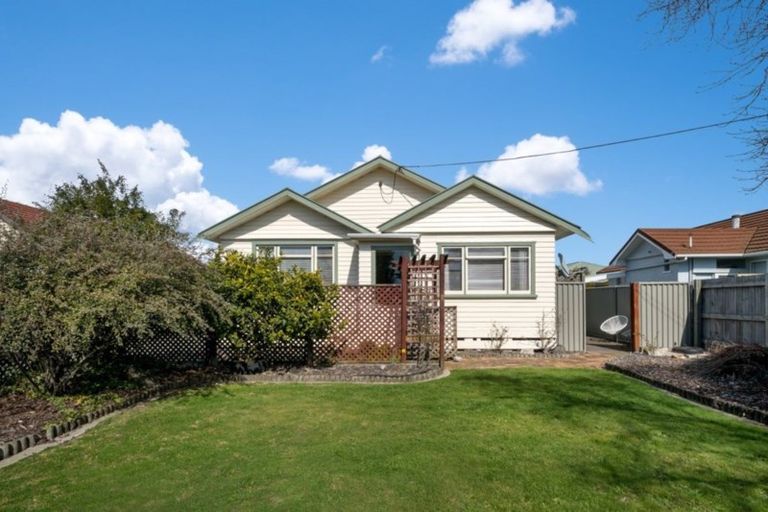 Photo of property in 1/91 Parkers Road, Tahunanui, Nelson, 7011