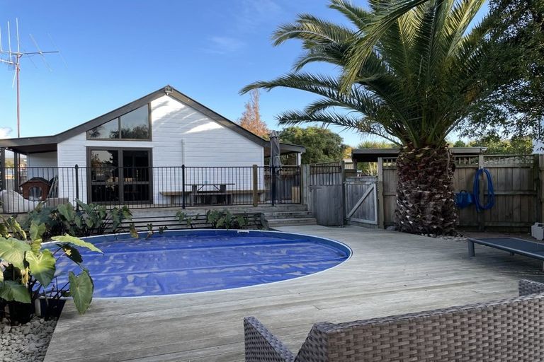 Photo of property in 37 Carter Crescent, Awapuni, Palmerston North, 4412