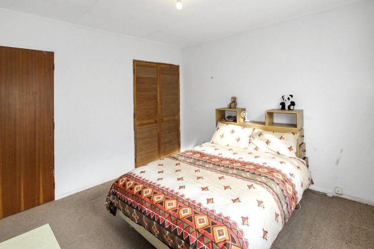 Photo of property in 17a Cambridge Street, Pahiatua, 4910