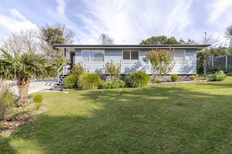 Photo of property in 29 Kenmore Street, Westown, New Plymouth, 4310