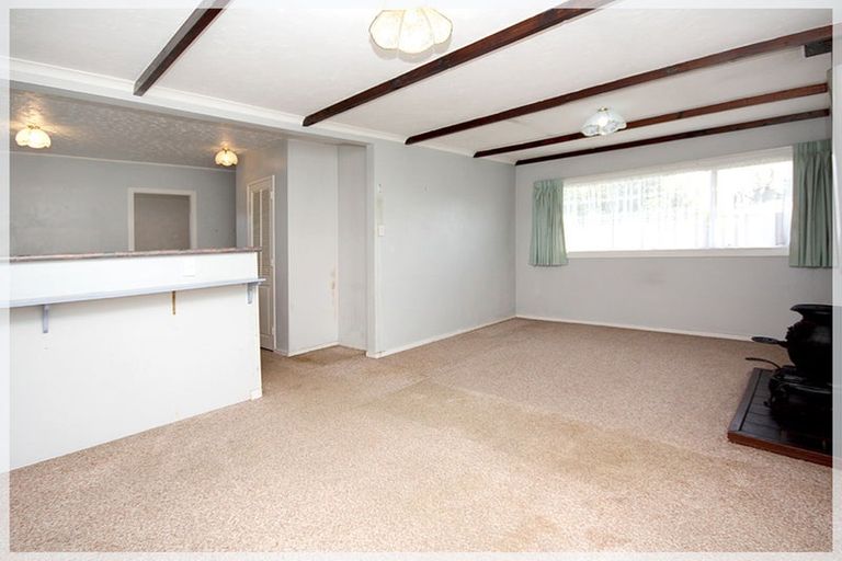 Photo of property in 33 Shortt Street, Foxton Beach, Foxton, 4815