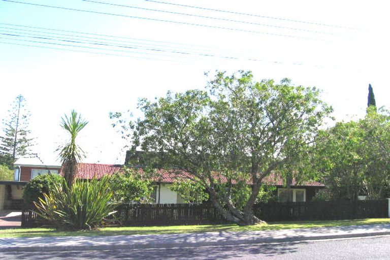 Photo of property in 18 Watea Road, Torbay, Auckland, 0630