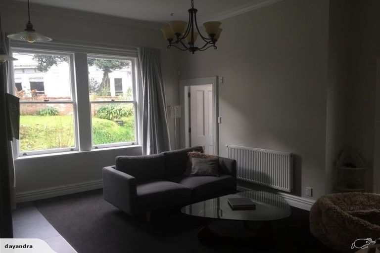 Photo of property in 15 Portland Crescent, Thorndon, Wellington, 6011