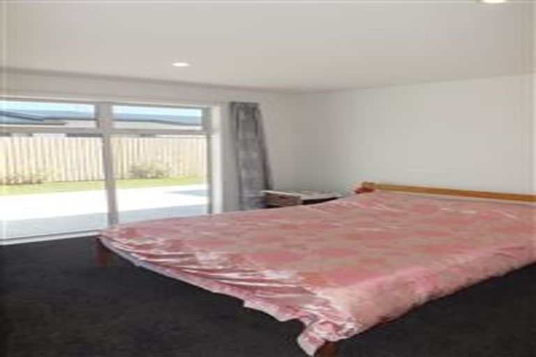 Photo of property in 11 Gosling Crescent, Halswell, Christchurch, 8025