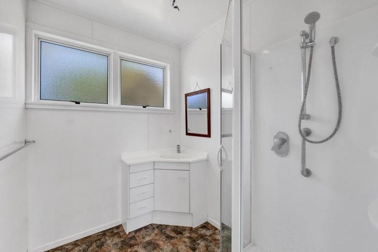 Photo of property in 9 Kowhai Street, Strandon, New Plymouth, 4312