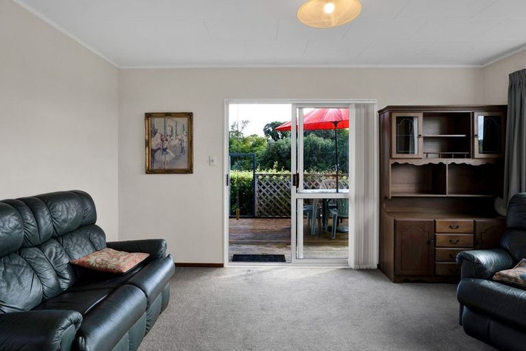 Photo of property in 3 Ross Place, Blagdon, New Plymouth, 4310