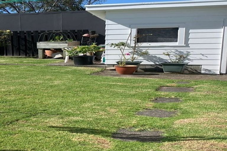 Photo of property in 16 Karamu Street, Tawhero, Whanganui, 4501