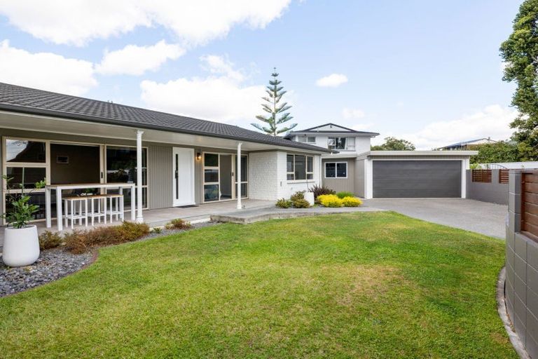 Photo of property in 9 Grassy Downs Place, St Andrews, Hamilton, 3200