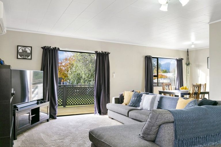 Photo of property in 99 Richmond Avenue, Richmond Heights, Taupo, 3330