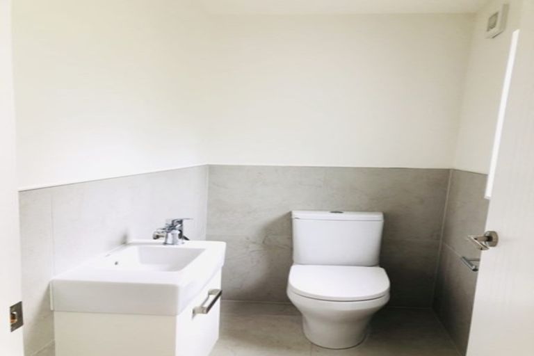 Photo of property in 63 Wainui Road, Silverdale, 0932