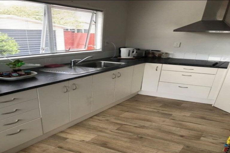 Photo of property in 108 Finlayson Avenue, Clendon Park, Auckland, 2103