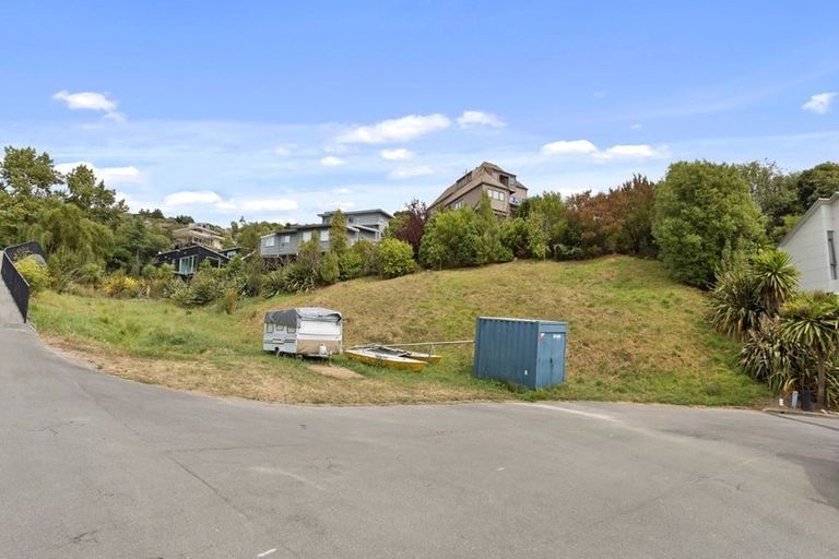 Photo of property in 27 Iles Lane, Cashmere, Christchurch, 8022