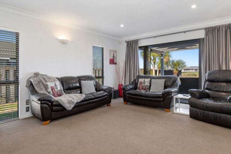 Photo of property in 5 Bree Court, Papamoa Beach, Papamoa, 3118