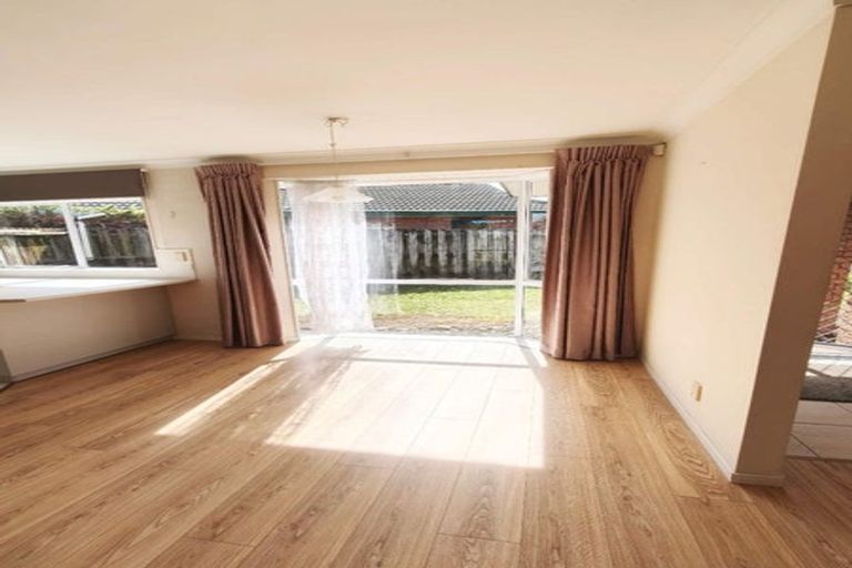 Photo of property in 19a Martin Jugum Lane, Ranui, Auckland, 0612