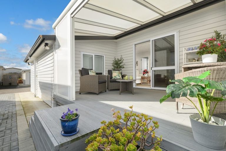 Photo of property in 11 Kamahi Crescent, Papamoa Beach, Papamoa, 3118
