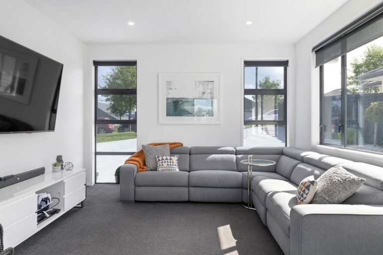 Photo of property in 25 Kapua Crescent, Rototuna North, Hamilton, 3210