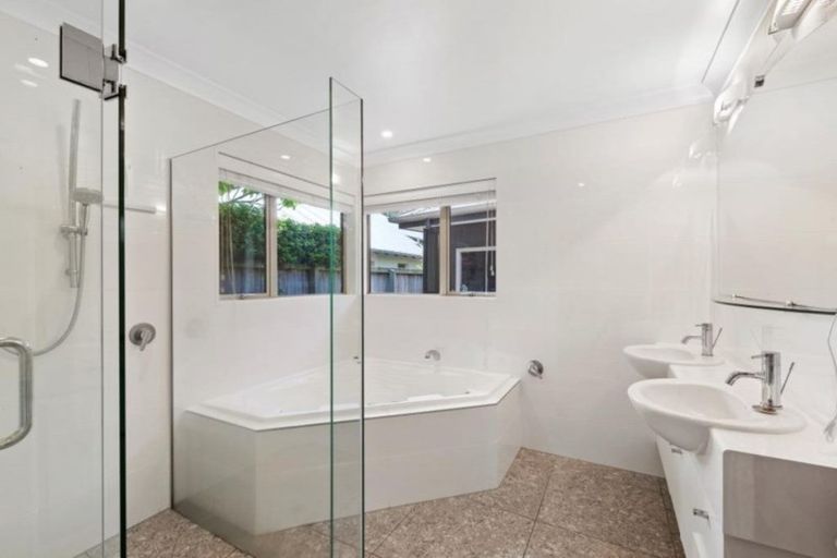 Photo of property in 4 Kilmuir Lane, Harewood, Christchurch, 8051