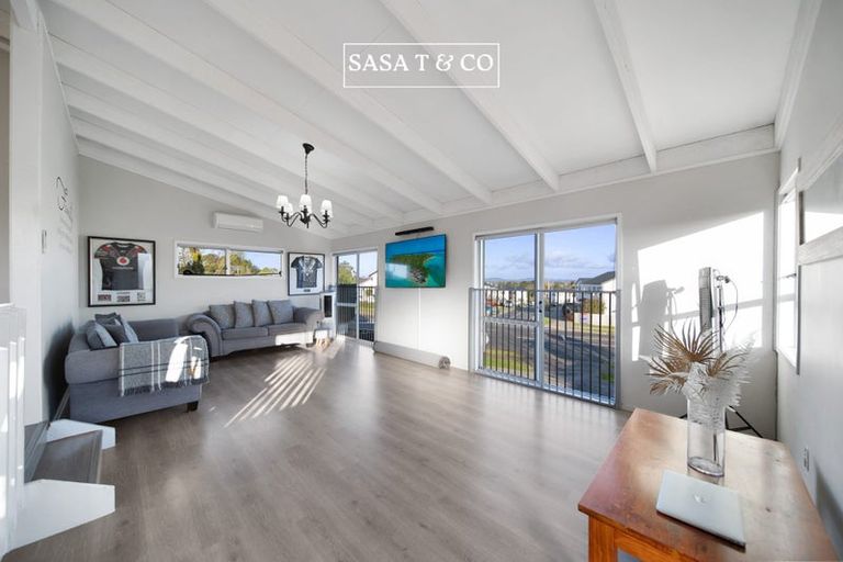 Photo of property in 185 Mahia Road, Wattle Downs, Auckland, 2103