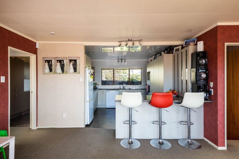 Photo of property in 6 Silby Street, Waitara, 4320