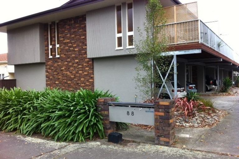 Photo of property in 88 Victoria Avenue, Palmerston North, 4410