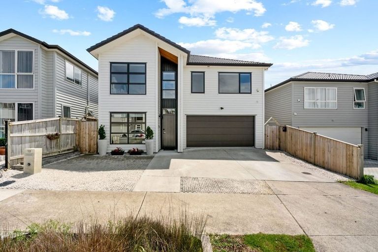 Photo of property in 13 Lisnoble Road, Flat Bush, Auckland, 2019
