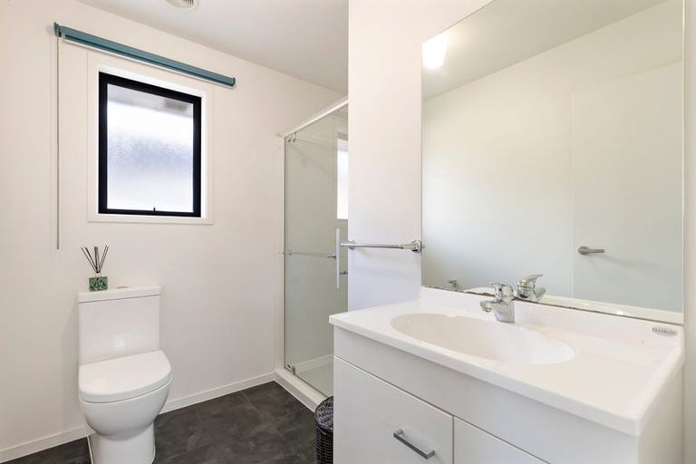 Photo of property in 17 Myles Way, Lower Shotover, Queenstown, 9304