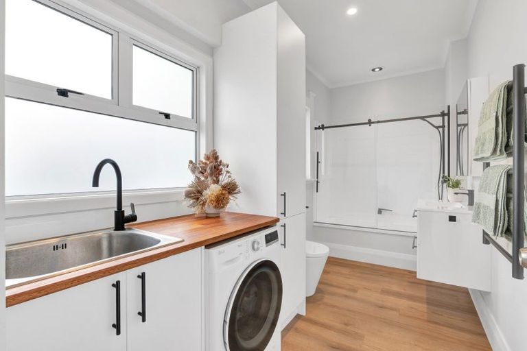 Photo of property in 34a Alberta Road, Glen Avon, New Plymouth, 4312