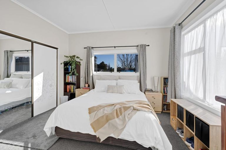 Photo of property in 10 Mahoe Street, Strandon, New Plymouth, 4312