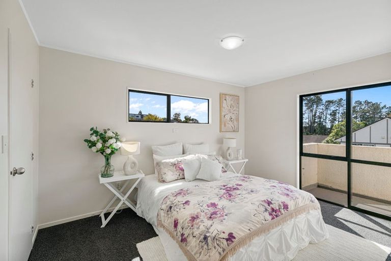 Photo of property in 3/24 Eastglen Road, Glen Eden, Auckland, 0602